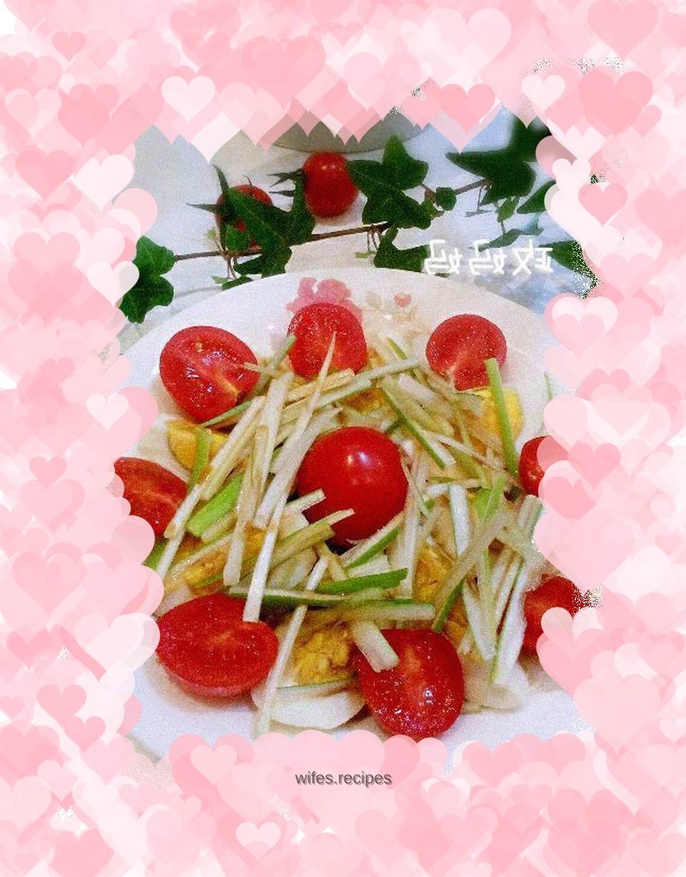 Onions mixed with eggs