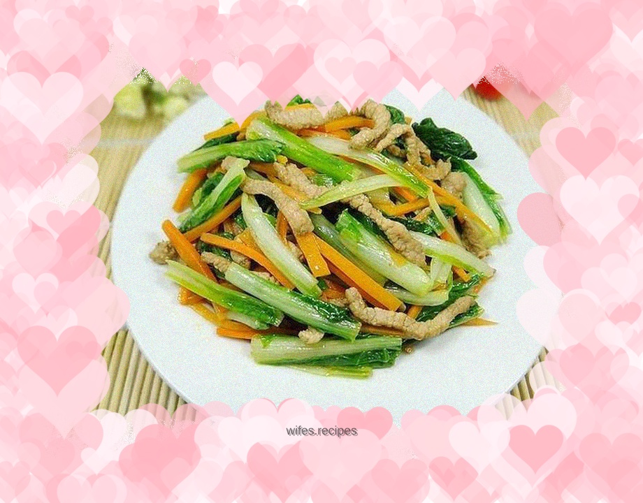 Stir-fried shredded pork with carrots and cabbage