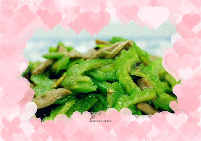 Stir-fried bitter gourd with shredded pork