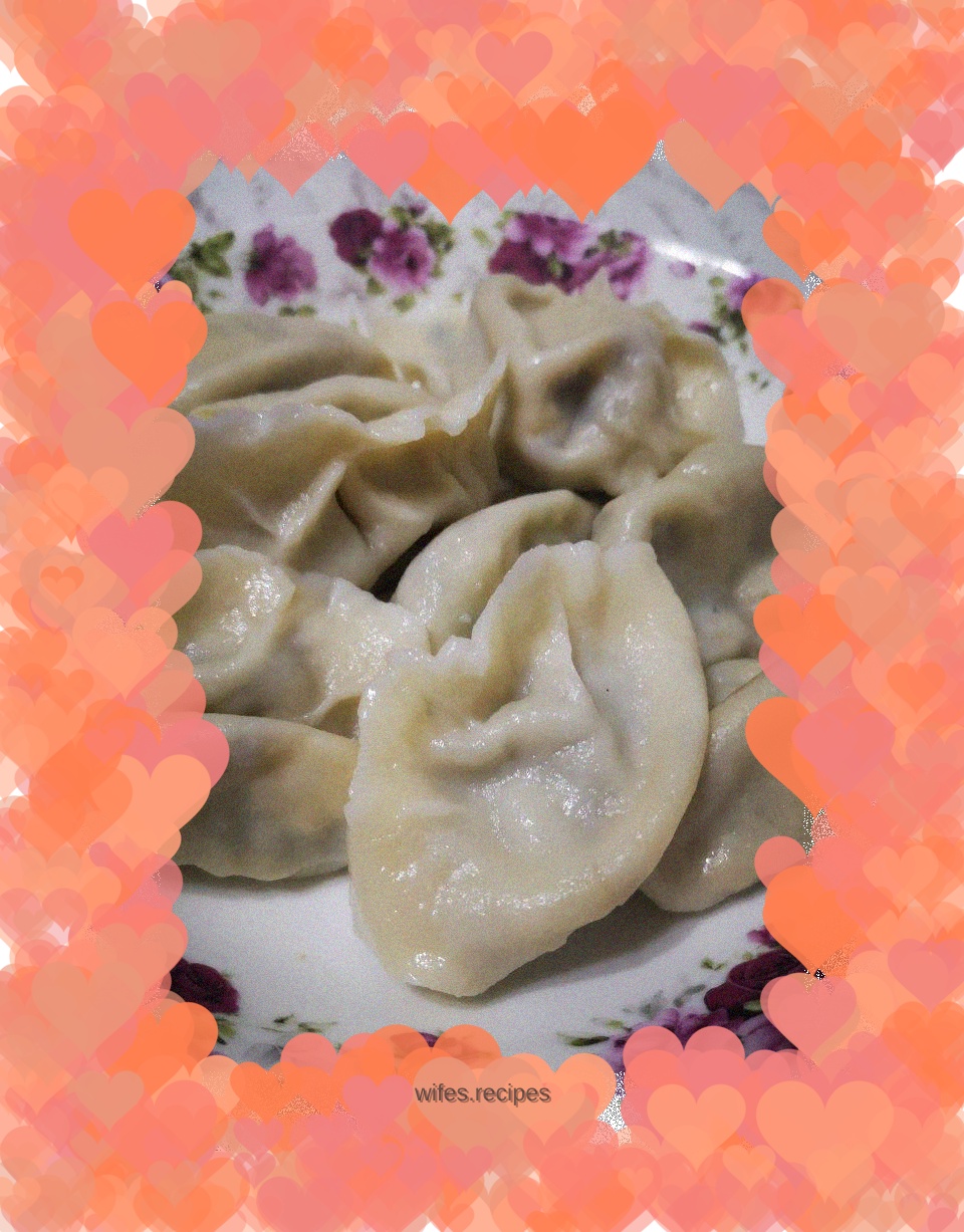 Zucchini and sea cucumber dumplings