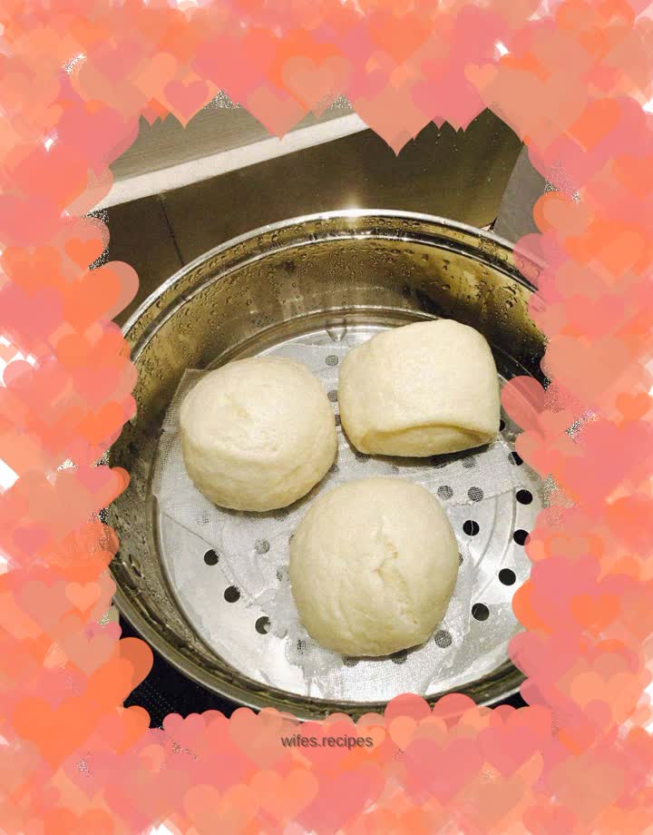 Milk steamed buns