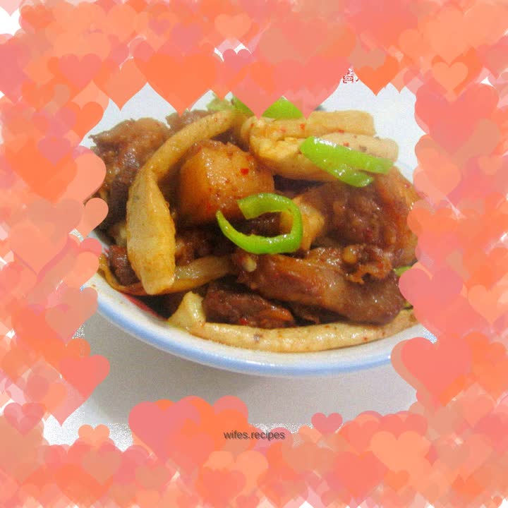 Dried radish strips and roasted pork cubes