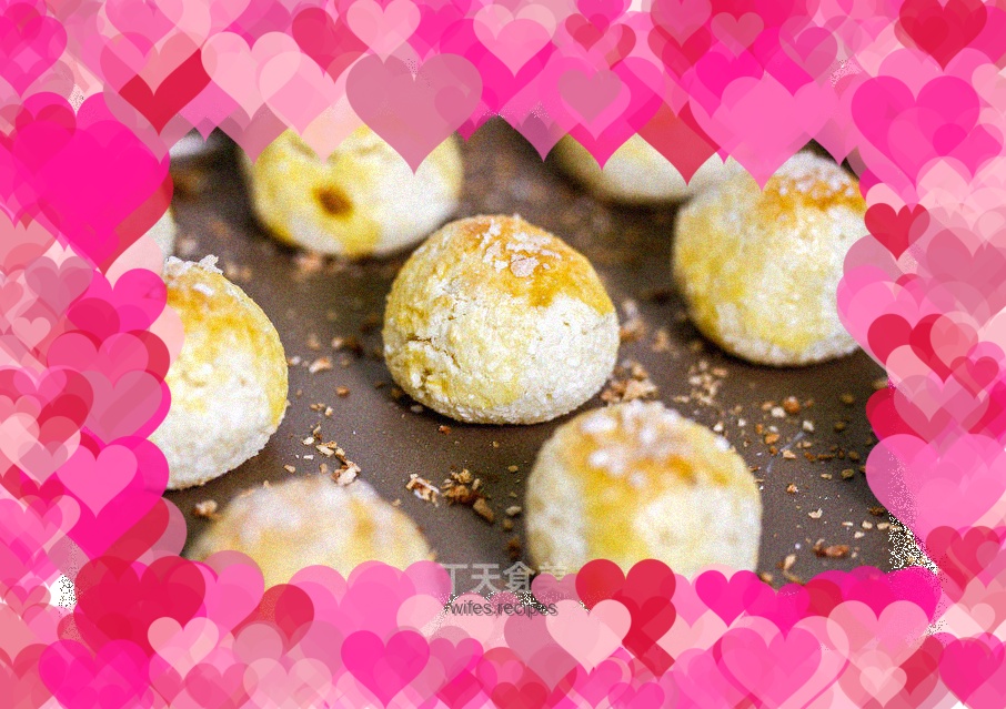 Golden coconut cake