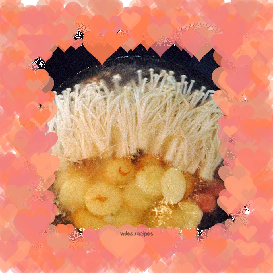 Enoki Mushroom and Tofu Soup