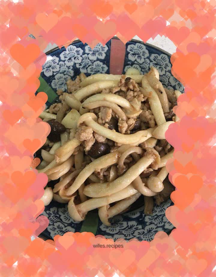 Minced meat, crab and mushrooms