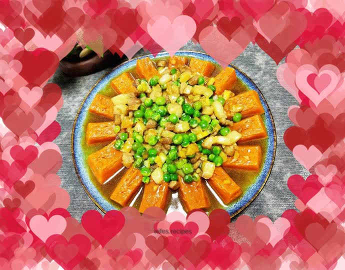 Pumpkin with minced meat and green beans