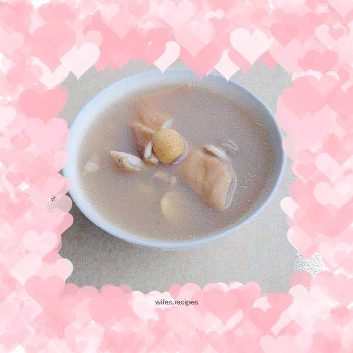 Lotus seed and pork belly soup