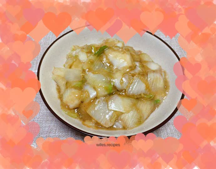 Home-style stir-fried cabbage slices