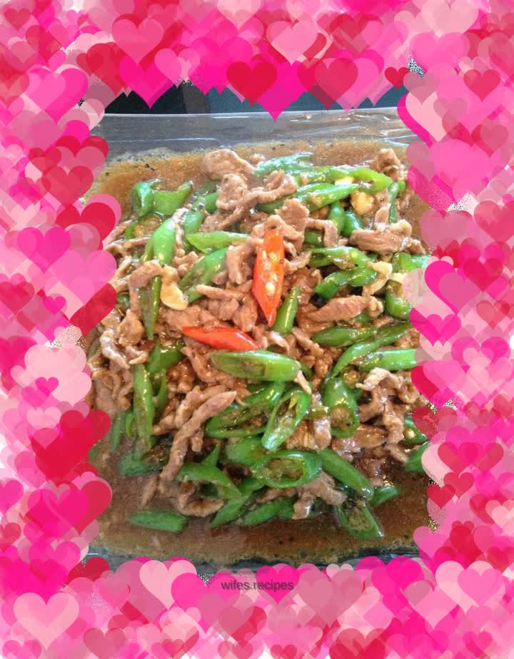 Black pepper shredded beef