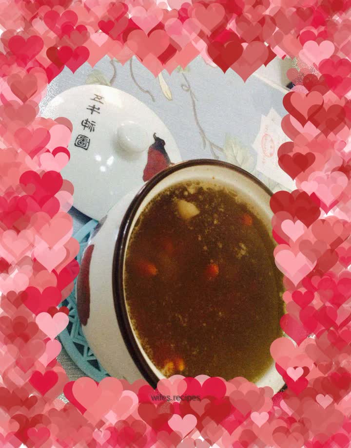 Lotus seed and pig heart soup