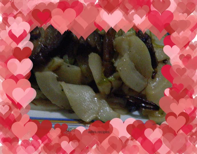 Stir-fried bacon with sour bamboo shoots