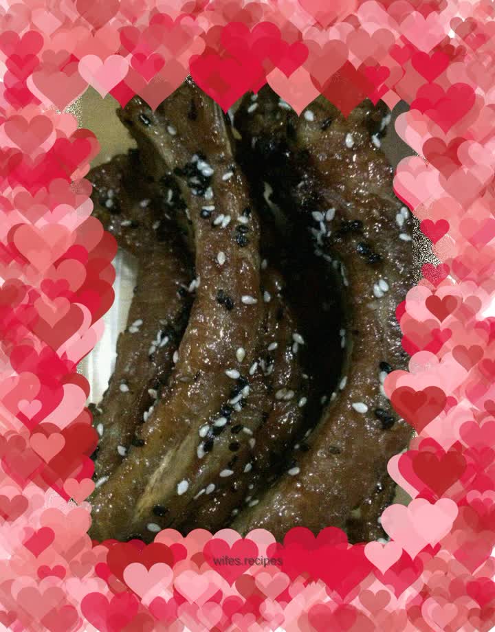 Microwave grilled pork ribs