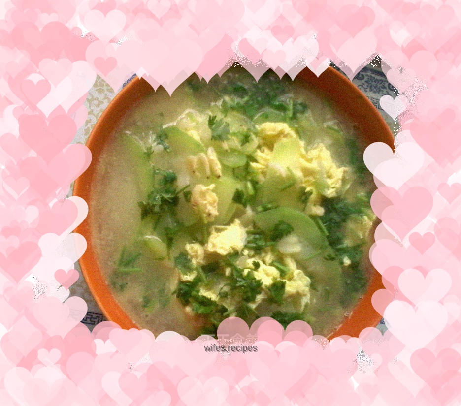 Steamed gourd, shrimp skin and egg drop soup