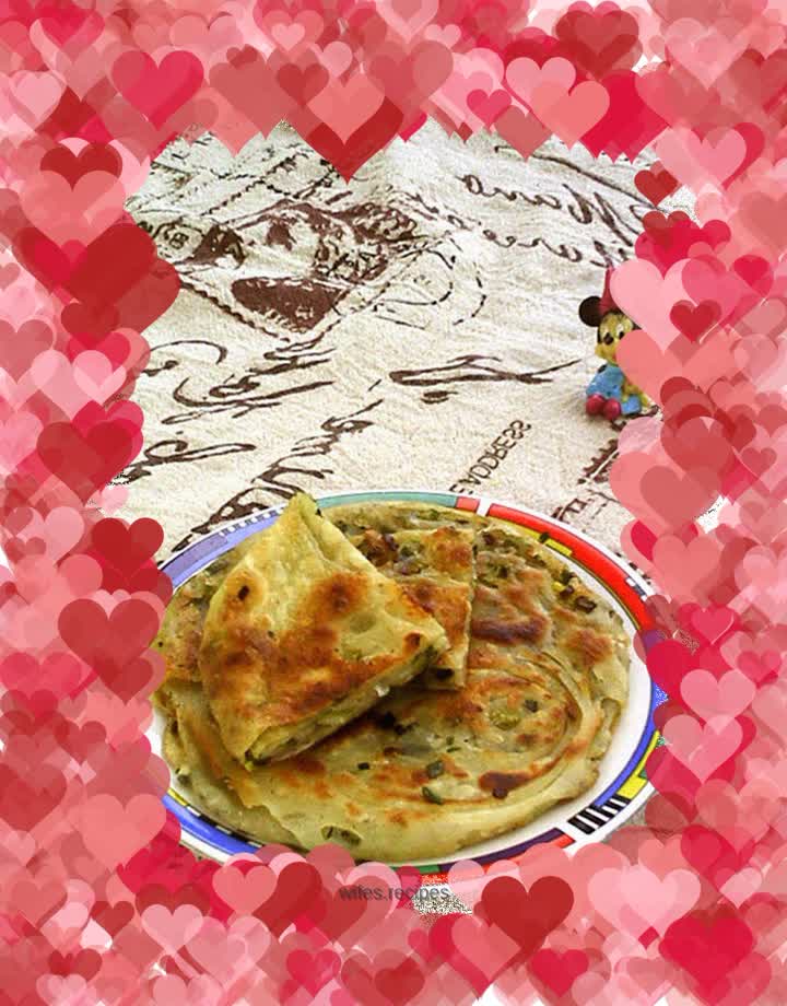 Hot noodle, salt, pepper and scallion pancake