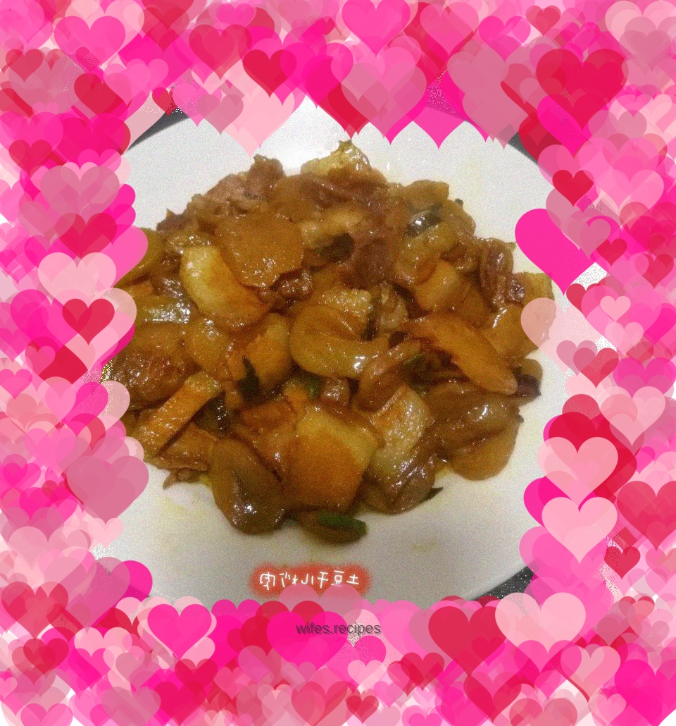 Stir-fried meat with dried potatoes
