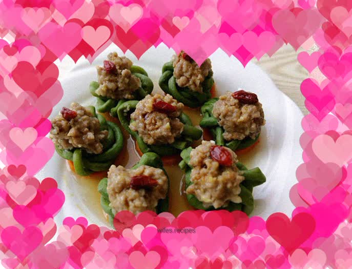 Cowpeas Stuffed with Meat