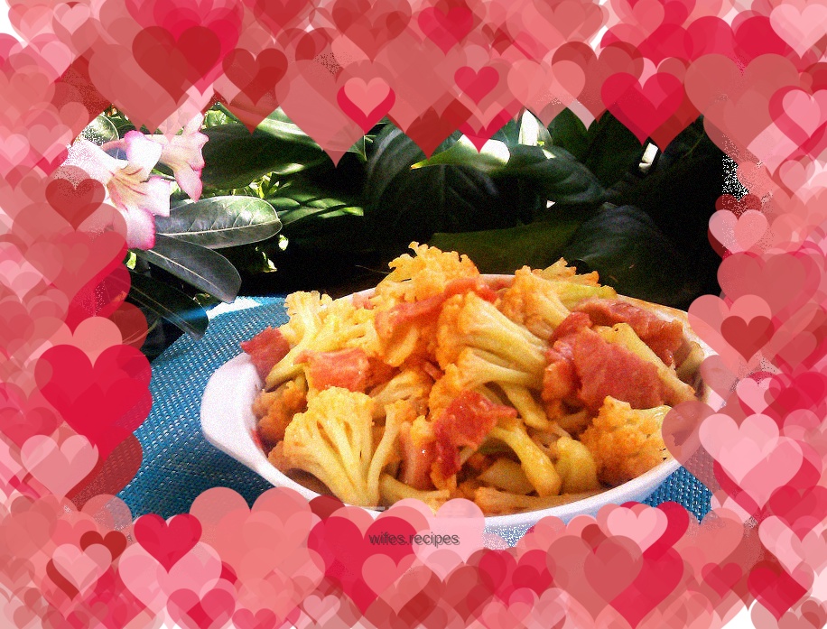 Sautéed Cauliflower with Tomato Sauce and Bacon