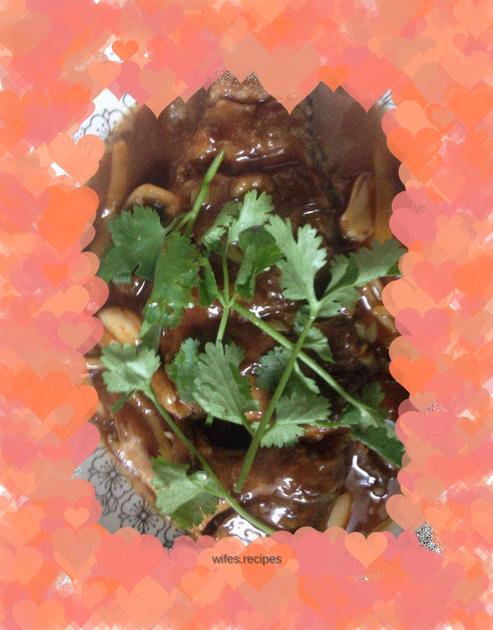 Pan-fried crucian carp