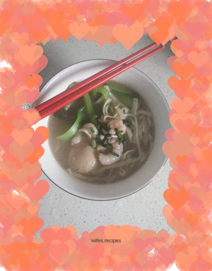 Braised Egg, Shrimp and Green Vegetable Noodles