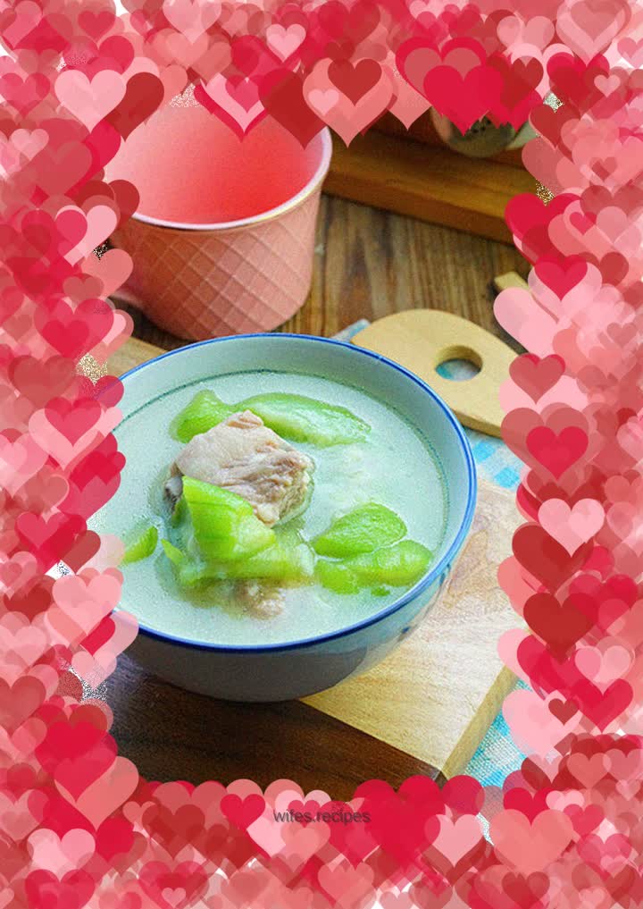 Pork Ribs and Luffa Soup