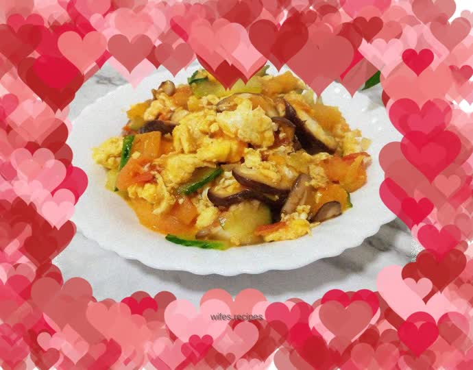 Scrambled eggs with mixed vegetables