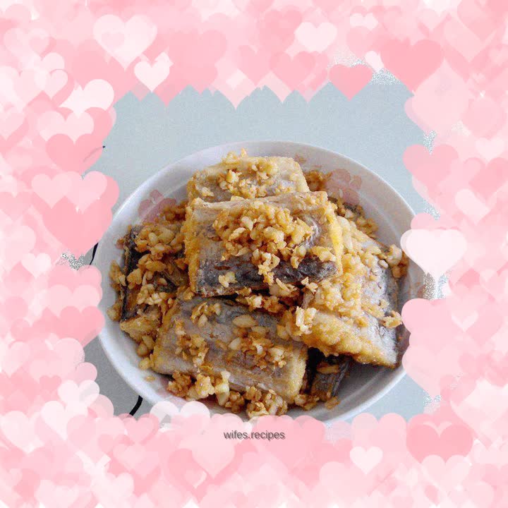 Garlic hairtail fish