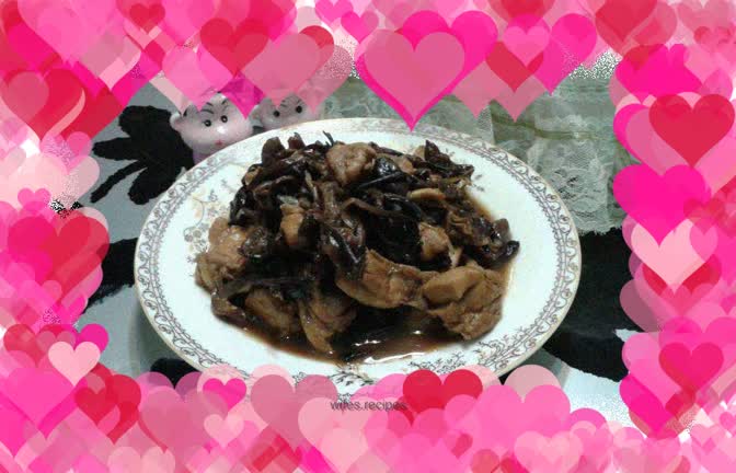 Chicken stewed with mushrooms