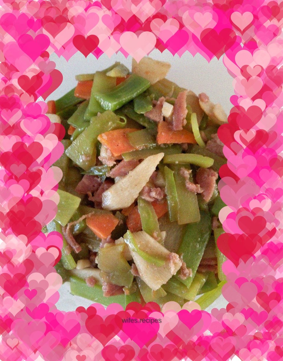 Stir-fried lettuce, yam and sausage