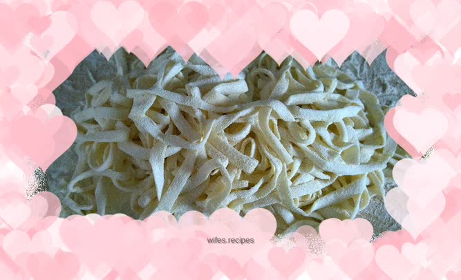 Hand-rolled noodles