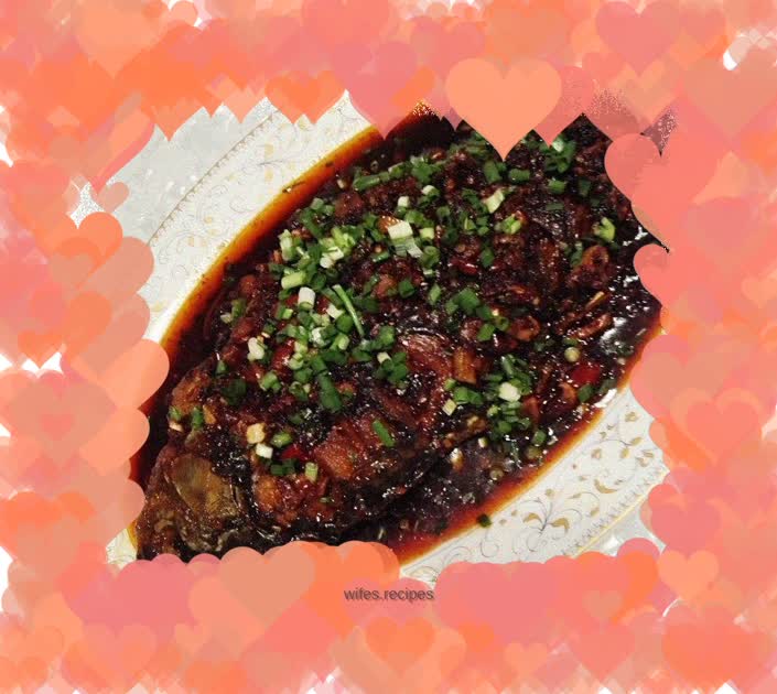 Braised crucian carp