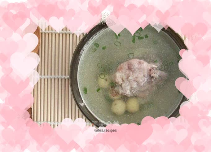 Lotus seed and lily soup