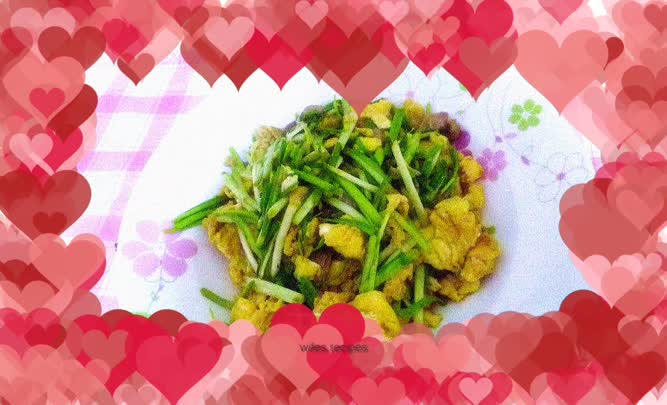 Stir-fried shredded pork with garlic sprouts and eggs