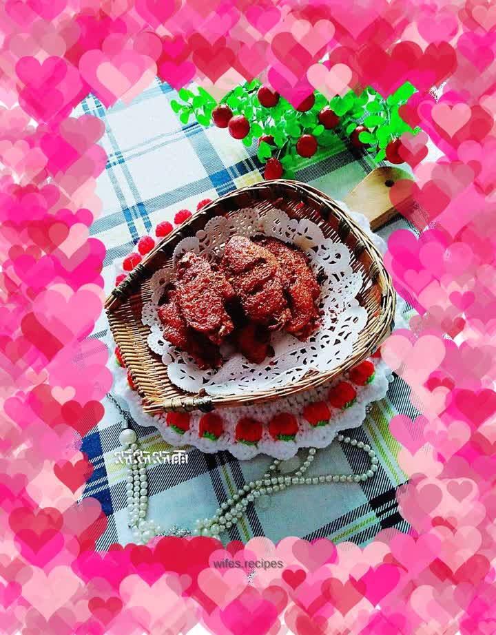 Raw fried chicken wings