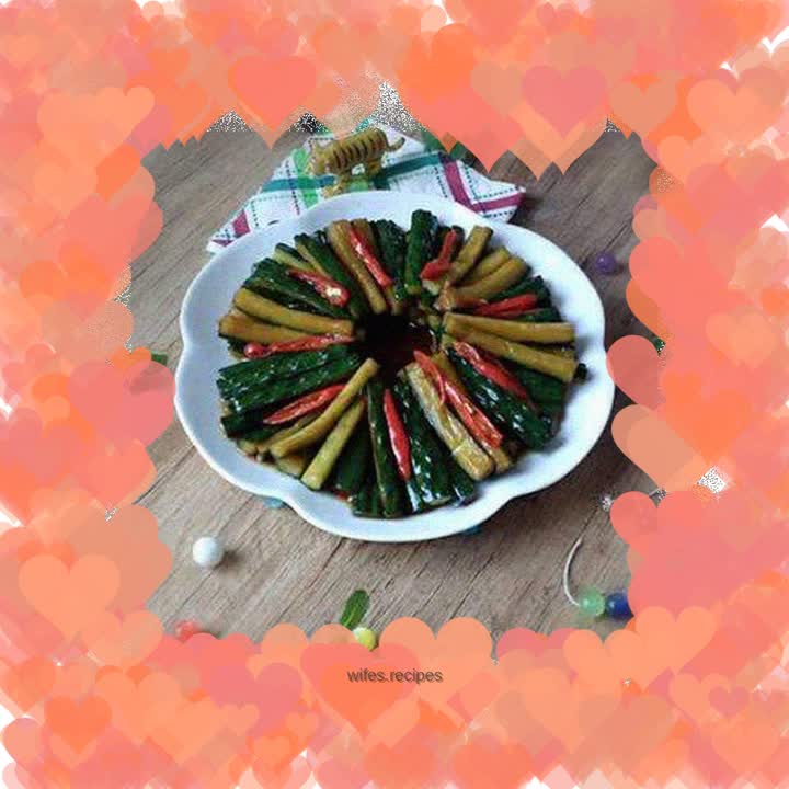 Crisp and refreshing pickled cucumber