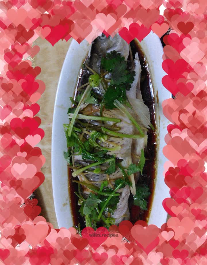 Steamed grass carp