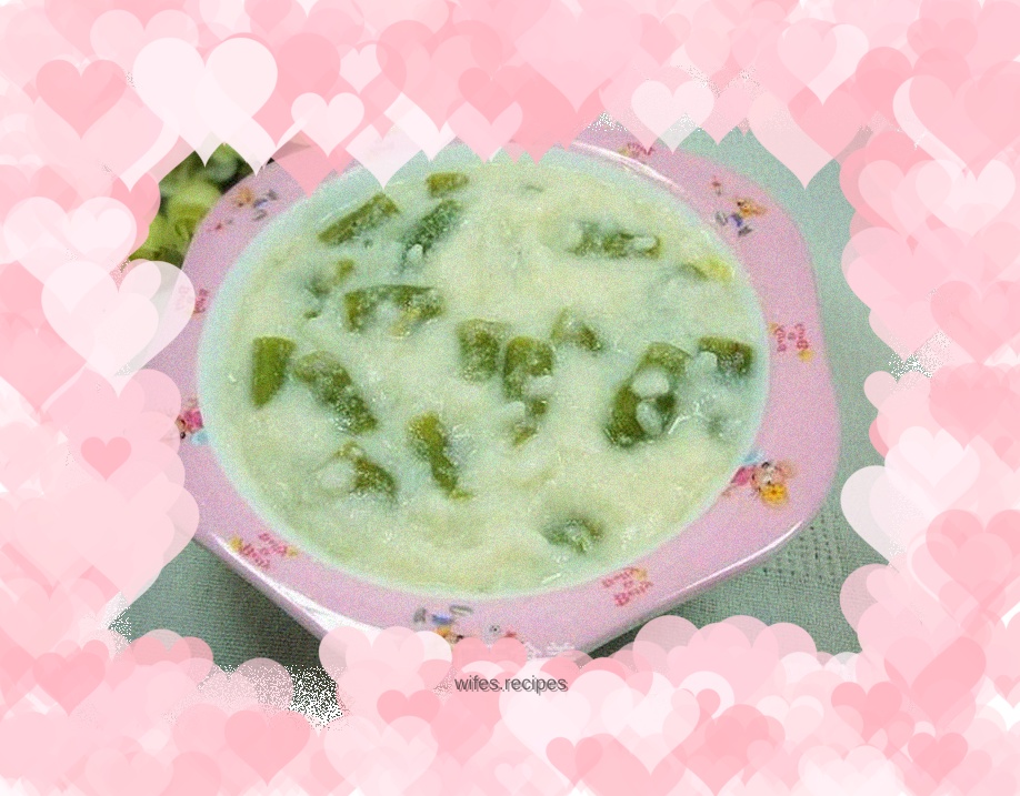 Soy milk and cowpea porridge