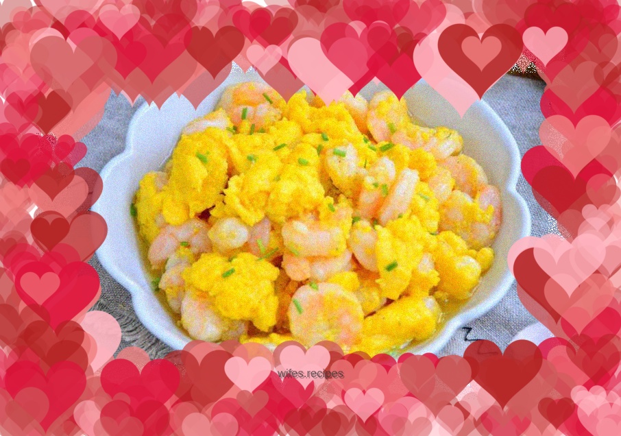 Shrimp with smooth egg