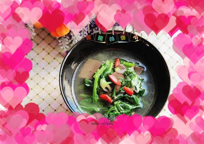 Pork blood and spinach soup