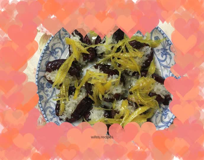 Glutinous rice stuffed with red dates