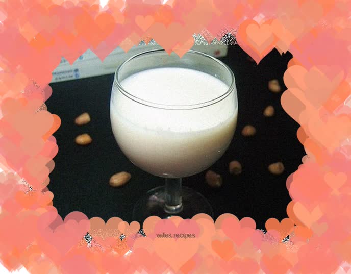 Milk peanut milk