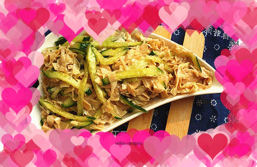 Bean skin mixed with cucumber