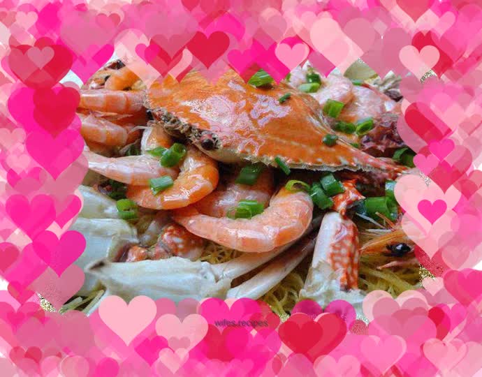 Steamed corn noodles with shrimp and crab, truly full of color, flavor and flavor