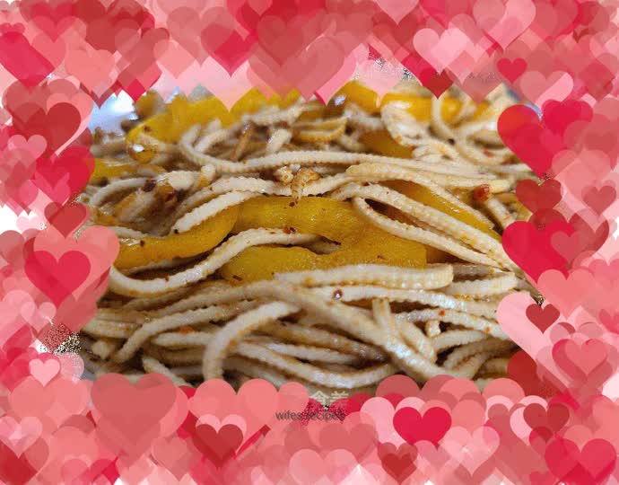 Stir-fried shredded tofu with colored peppers