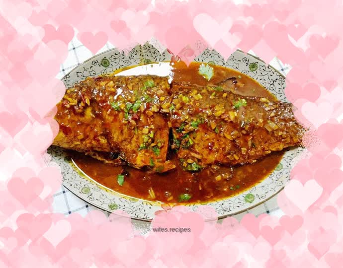 Braised carp with red bean paste