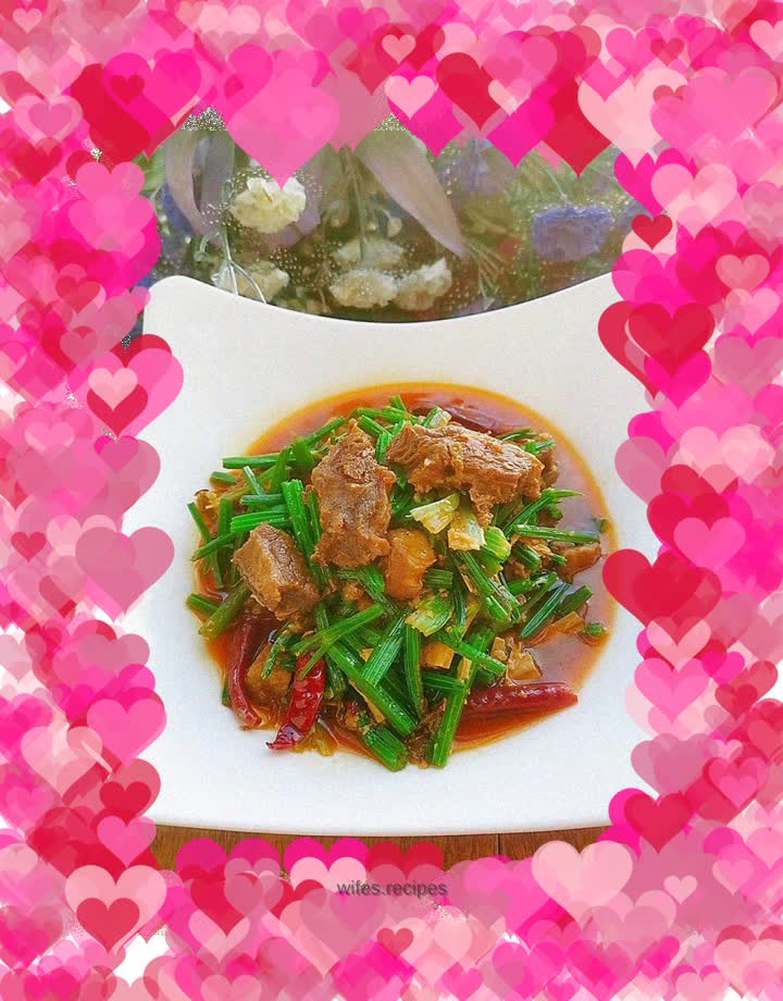 Stir-fried beef brisket with celery stalks