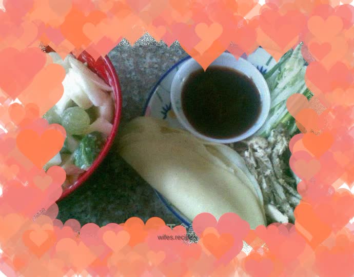 Family version of Beijing style chicken roll