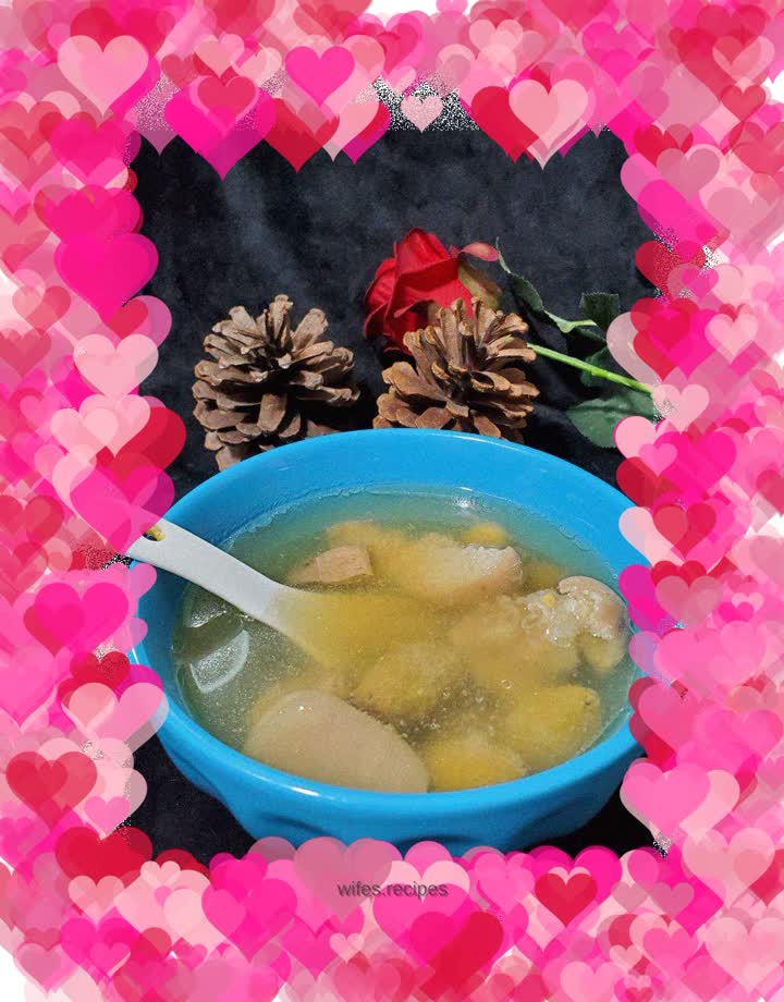 Pork trotters stewed with olives