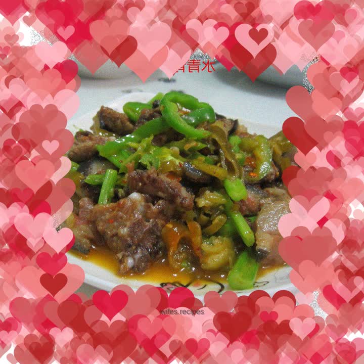 Stir-fried spicy and sour donkey meat