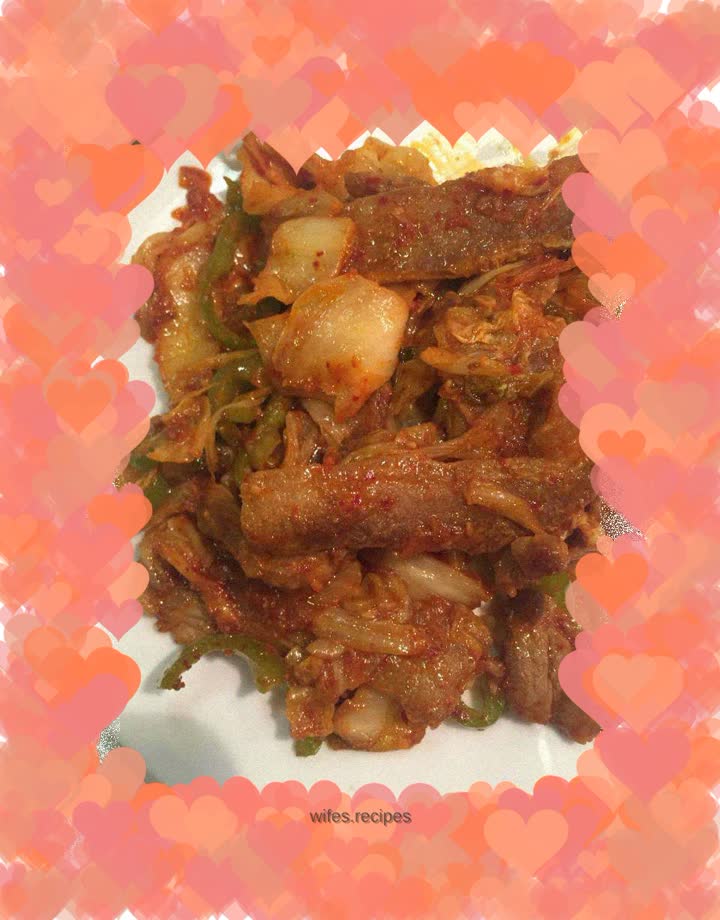 Stir-fried pork belly with spicy cabbage