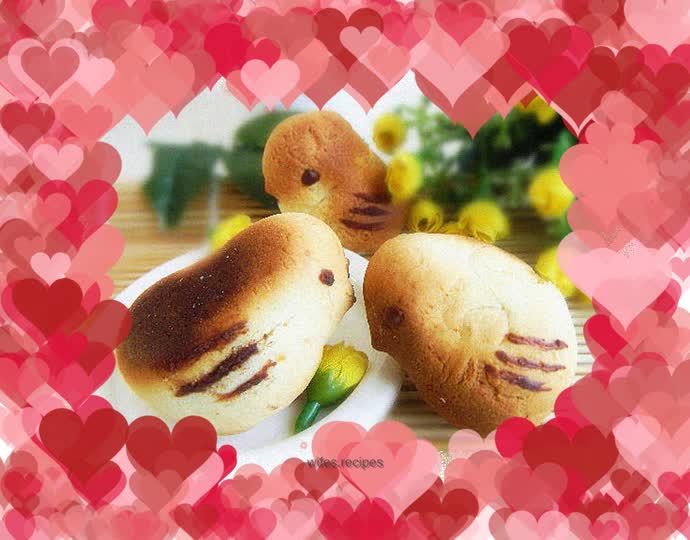 Cute chicken roasted fruit